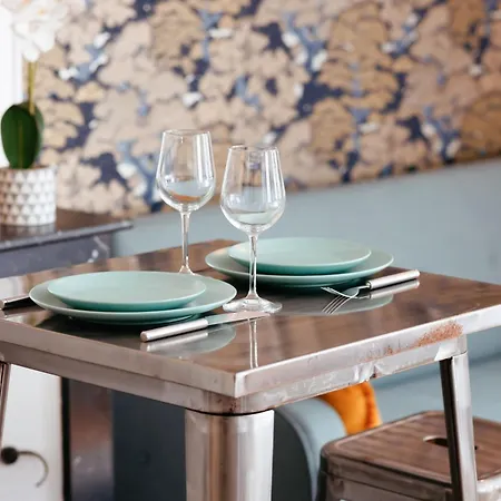 Evasion 2 Lacher-prise En Plein Coeur De Lejlighed